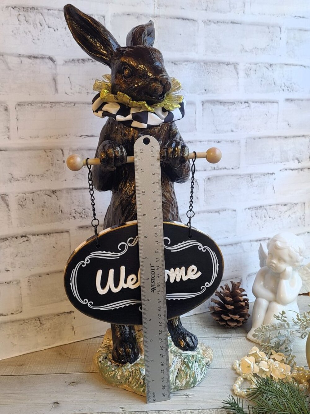 Checked Welcome Sign Anthropomorphic Rabbit Statue Checked Whimsy Decor - Picture 4 of 13